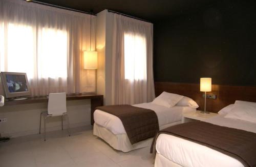 Badalona House | Hostal Badaloní