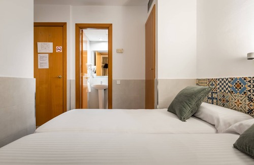 Hostafrancs Hostel | Hostal Baler
