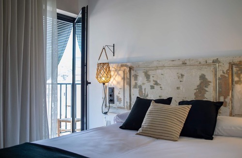 Tossa de Mar Hostel | Hostal Boutique Es Menut