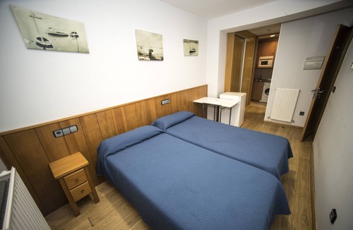 Soria Hostel | Hostal Caballeros
