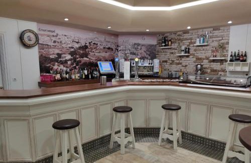 Sonseca House | HOSTAL-CAFE GUTGRECO