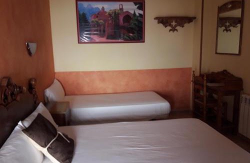Horta de Sant Joan House | Hostal Casa Barcelo
