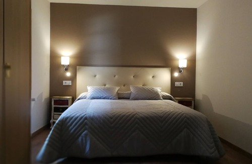 Sahun Hostel | Hostal Casa Lacreu