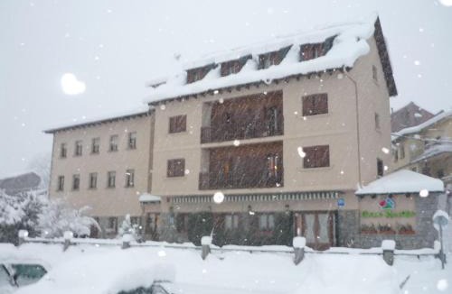 Eriste House | Hostal Casa Rosita