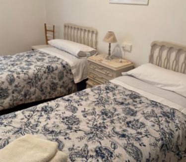 Camarasa Hotel | Hostal Casiano Camarasa