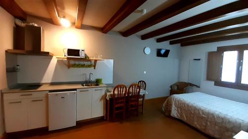 Leitza House | Hostal-Cicloturismo Lopenea