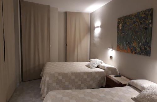 Solsona House | Hostal Crisami