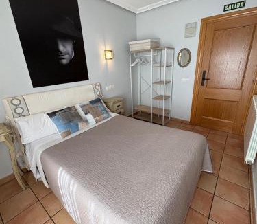 Cascante House | Hostal El Lechuguero