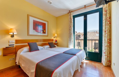 La Granja de San Ildefonso House | Hostal la Chata by Vivere Stays
