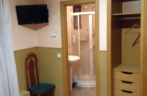 San Sebastian de los Reyes Hostel | Hostal Juan XXIII