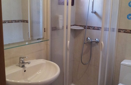 San Sebastian de los Reyes Hostel | Hostal Juan XXIII