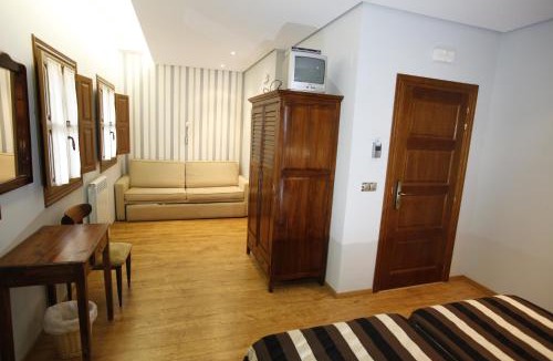 Santo Domingo de la Calzada House | Hostal Rey Pedro I