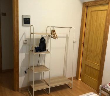 Abena House | Hostal Escartín