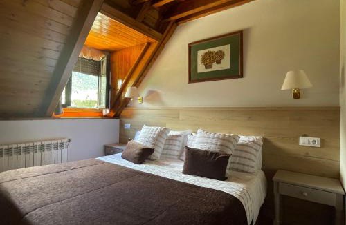 Unha House | Hostal Escuils