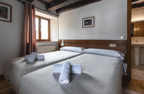 Eugi House | Hostal Etxeberri
