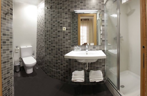 Cuatro Caminos Hostel | Hostal Falfes