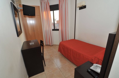 San Fernando de Henares Hostel | Hostal Goyma III