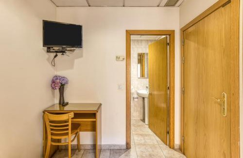 Figueres House | Hostal La Barretina
