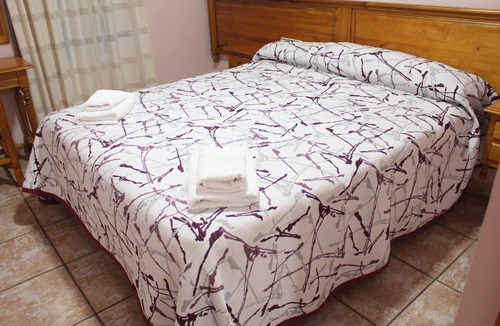 Villar del Arzobispo Hostel | Hostal La Posá
