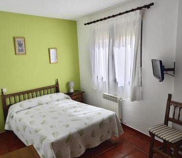 Villalcazar de Sirga House | Hostal las Cantigas