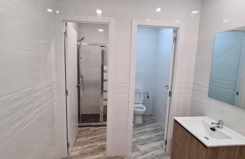 Torrejon de Ardoz Hostel | Hostal Las Fronteras