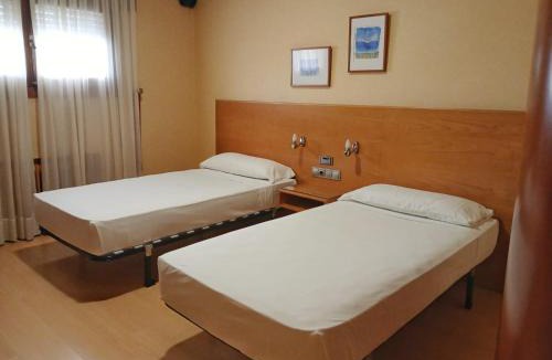 Olvega House | Hostal Los Infantes