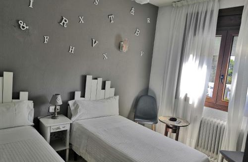Lloret de Mar House | Hostal Los Pinares