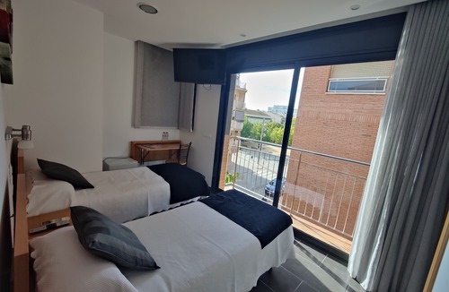 Pineda de Mar Hostel | Hostal Manel