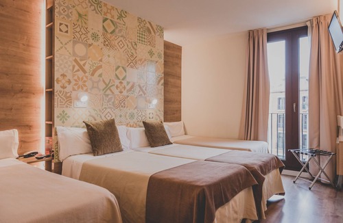 Gothic Quarter Hostel | Hostal Mare Nostrum