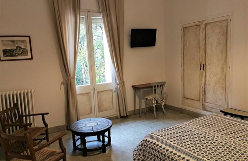 Arbucies Hotel | Hostal Montsoliu