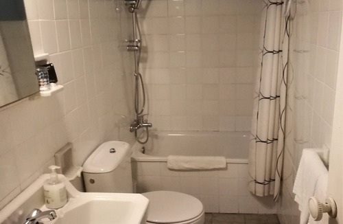 Arbucies Hotel | Hostal Montsoliu