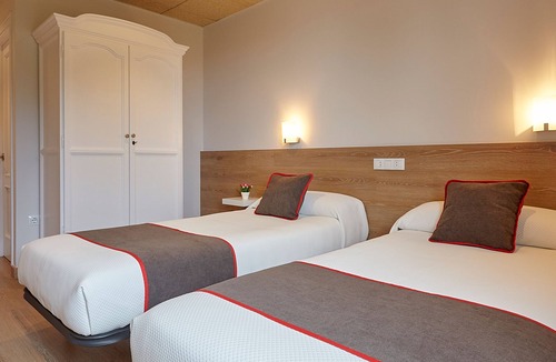Cervera Hostel | Hostal Nobadis
