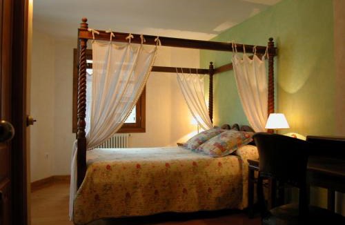 Isaba House | Hostal Onki Xin