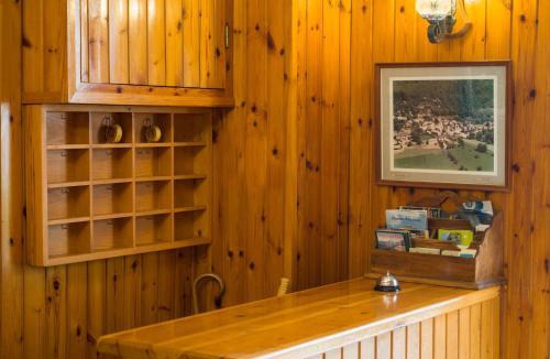 Sarvise House | Hostal Pirineos Sarvisé