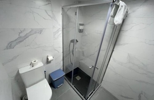 San Fernando de Henares Hostel | HOSTAL QUINTA SANTILLAN