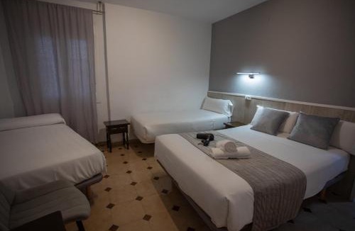 Cuenca House | Hostal Residencia Avenida