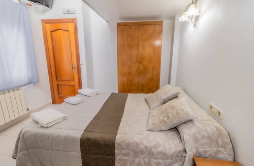 Villalonquejar Hostel | Hostal Restaurante La Buena Villa by Vivere Stays