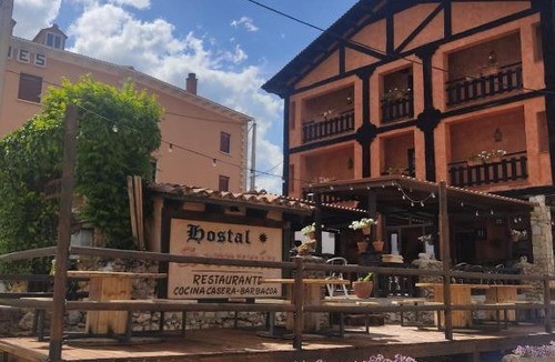 Tragacete House | Hostal Restaurante Serrania