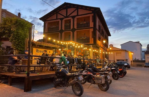 Tragacete House | Hostal Restaurante Serrania