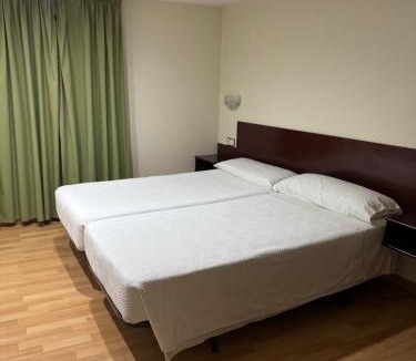 Ripoll Hotel | Hostal Ripollès