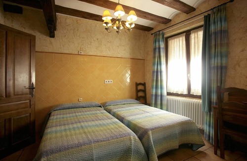 Puente La Reina Hostel | Hostal Rural Bidean