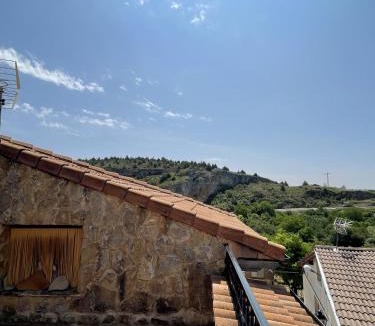 Ucero House | Hostal rural en el Cañón del Río Lobos