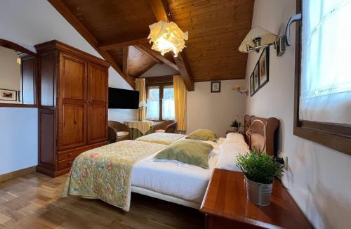 Oronz House | Hostal Rural Salazar