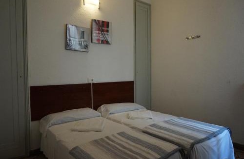 Dreta de l'Eixample House | Hostal Sant Carlo
