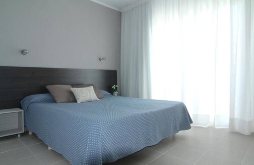 Salou City Centre Hostel | HOSTAL TAHITI RS
