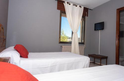 Soria House | Hostal Venta de Valcorba