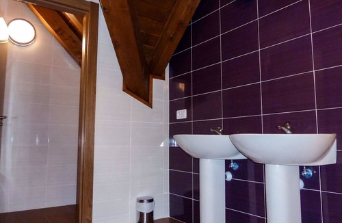 Aurizberri Hostel | Hostal y Albergue Haizea - Hostel
