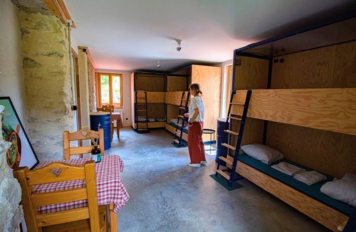 Saint-Jean-en-Royans Hotel | Hostel Quartier Libre