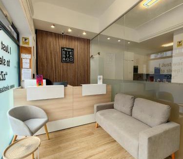 Palos de la Frontera Hostel | Hostel Siesta & Go (Atocha)