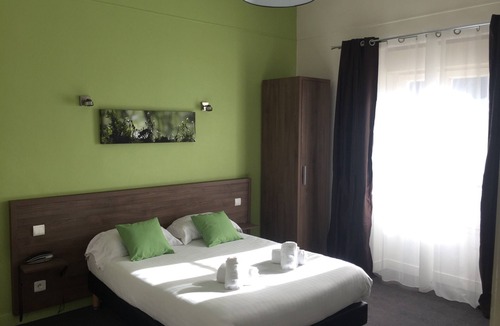 Sainte-Maure-de-Touraine Hotel | Hostellerie du Cheval Blanc